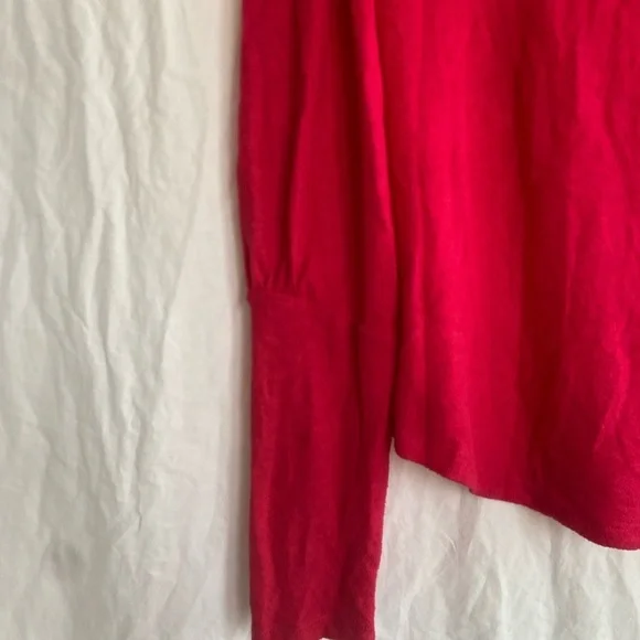 Anthropologie Puff Sleeved Cozy Turtleneck Top in Hot Pink
Size Small - Picture 4 of 13